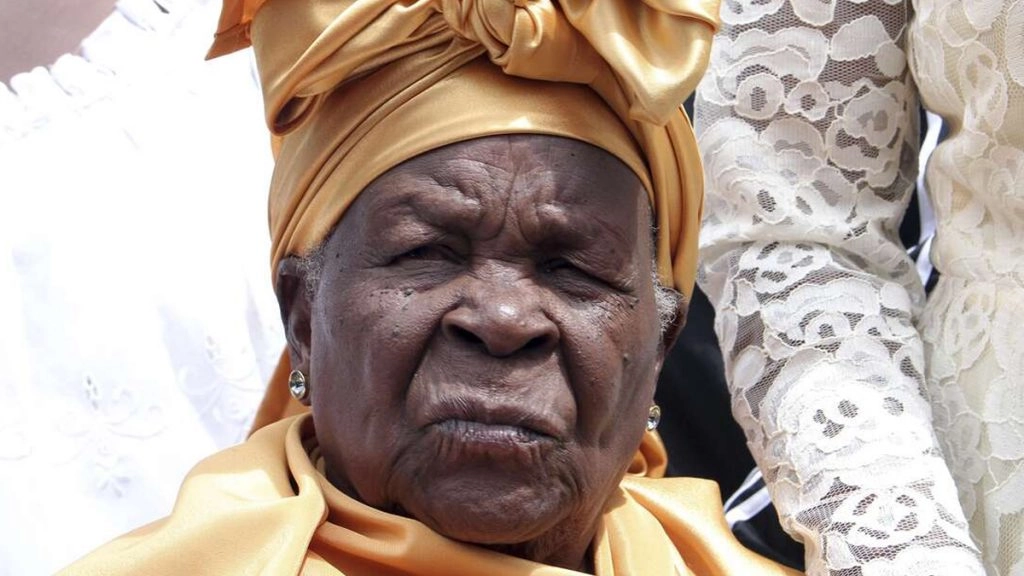 ओबामा की सौतेली दादी का निधन