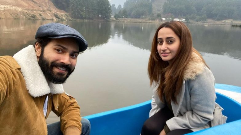 पत्नी नताशा दलाल संग रोमांटिक बोट राइड करते नजर आए Varun Dhawan, फोटो शेयर कर लिखा- हनीमून पर नहीं हूं