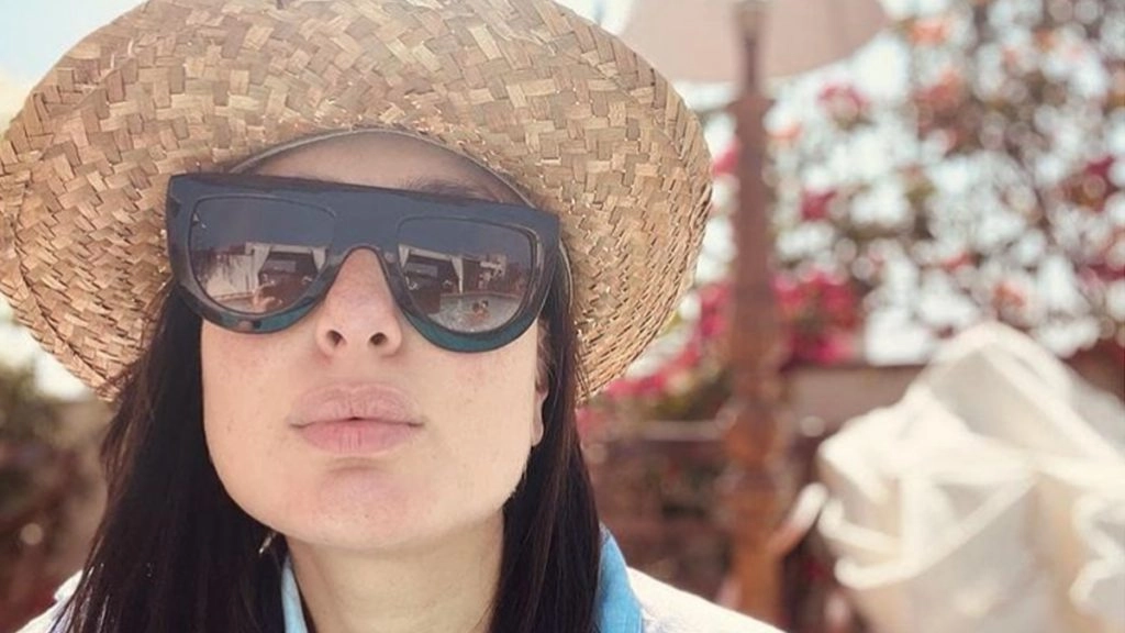 करीना कपूर खान ने शेयर की सेल्फी