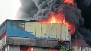 Maharashtra:  महाराष्ट्र के आसनगांव में प्लास्टिक फैक्ट्री में आग लग गयी , दमकल की 12 गाड़ियां पहुंची