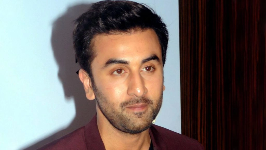 रणबीर कपूर की तबीयत बिगड़ी, क्या कोविड-19 से संक्रमित हैं एक्टर? 