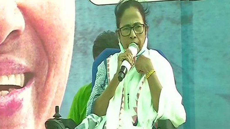 West Bengal Elections 2021: सीएम ममता बनर्जी ने फिर बोला हमला, कहा- बंगाल में BJP की सरकार आई तो बंगालियों को राज्य से बाहर कर देगी