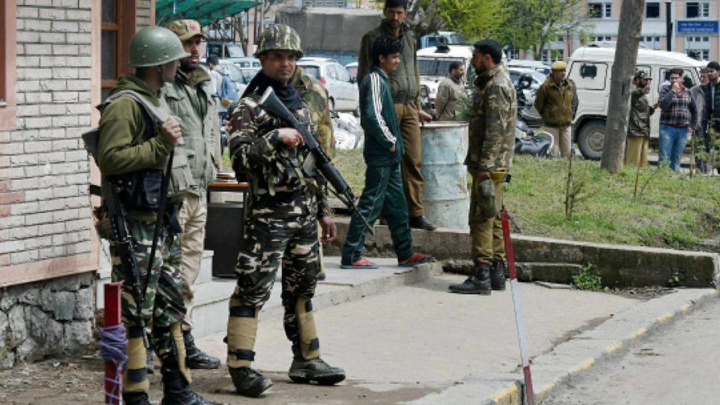 अवंतीपोरा मुठभेड़ में 3 आतंकवादी ढेर, सर्च ऑपरेशन जारी