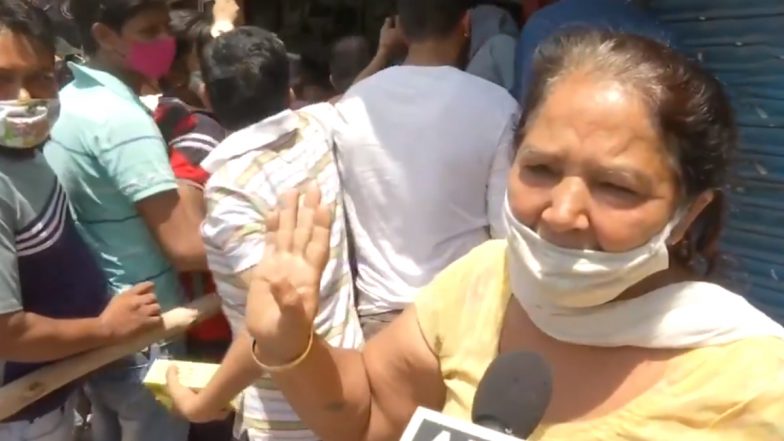 Delhi: शराब खरीदने गई महिला बोली- इंजेक्शन फायदा नहीं करेगा, ये अल्कोहल करेगी