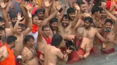 Haridwar: शाही स्नान के लिए हरिद्वार में उमड़ी भीड़, कई साधु कोरोना पॉजिटिव पाए गए