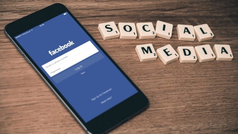 PM मोदी के इस्तीफे की मांग वाले पोस्ट को ब्लॉक करने पर Facebook ने मानी अपनी गलती