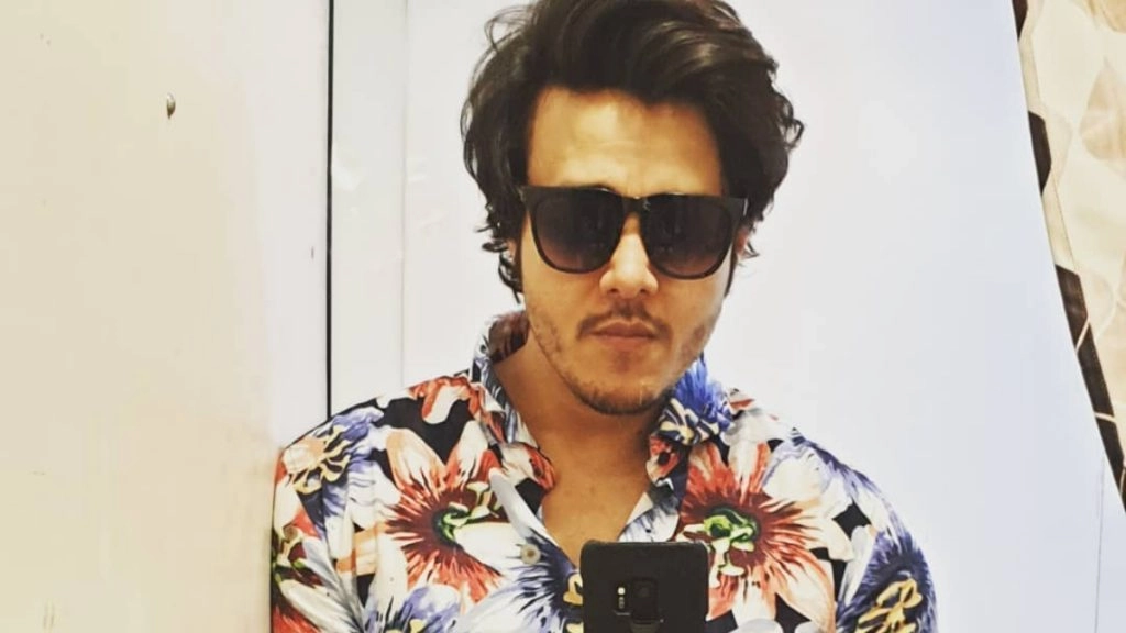 टीवी एक्टर अनिरुद्ध दवे कोरोना के चलते ICU में हुए एडमिट 