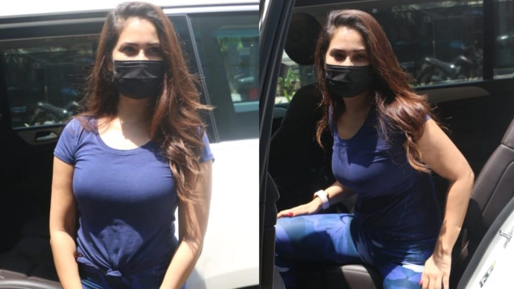 किम शर्मा का गजब लुक आया सामने 