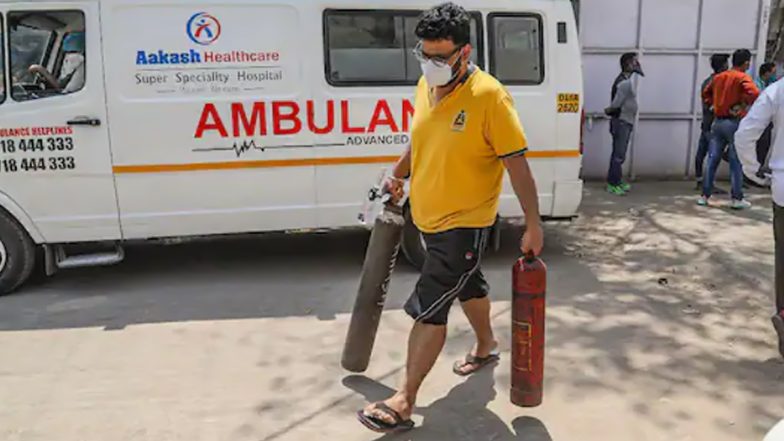 Oxygen Shortage: दिल्ली के जयपुर गोल्डन अस्पताल में ऑक्सीजन की कमी से 20 मरीजों की मौत, 200 की जान पर अभी भी खतरा