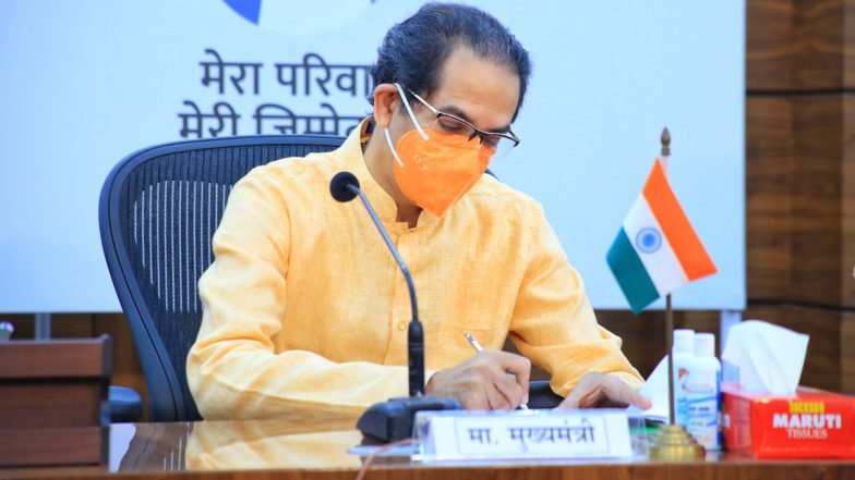 महाराष्ट्र सरकार ने कारोबारियों को दी बड़ी  राहत, कम संक्रमण वाले जिलों में रात 8 बजे तक खुली रह सकती हैं दुकानें