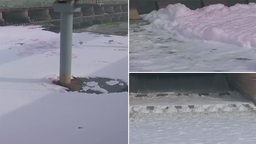 Delhi: कालिंदी कुंज में यमुना नदी के तट के पास जहरीला झाग फिर देखा गया, देखें तस्वीरें