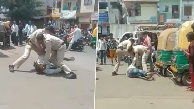 Viral Video: इंदौर पुलिस के दो कर्मियों ने मास्क न पहनने पर शख्स को बेरहमी से पीटा, वीडियो वायरल होने के बाद हुए सस्पेंड