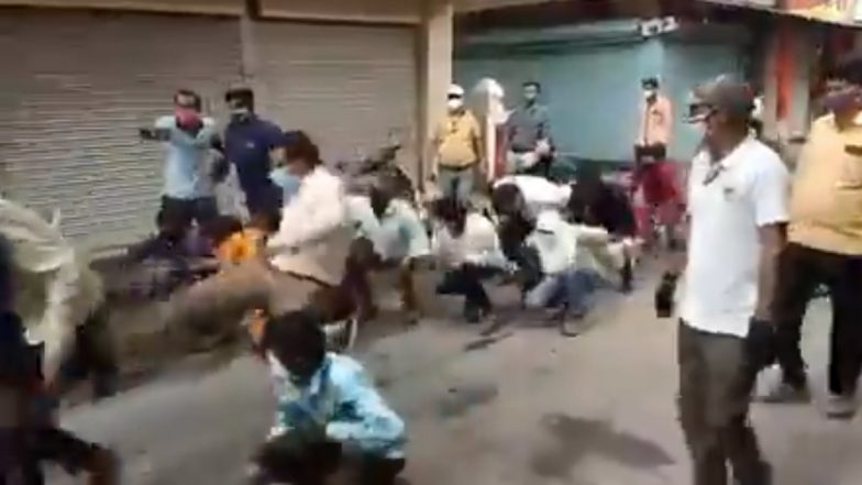 Madhya Pradesh के इंदौर में दिखी तहसीलदार की क्रूरता, 'मेंढक चाल' में नाकाम व्यक्ति को मारी लात, देखें VIDEO