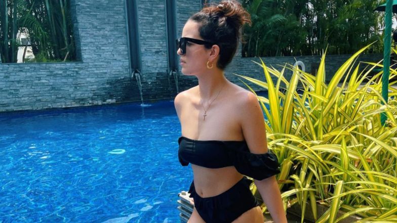 Hardik Pandya की मंगेतर Natasa Stankovic ब्लैक बिकिनी पहनकर उतरी स्विमिंग पूल में, वायरल तस्वीर ने लगाई आग