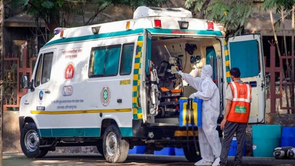 महाराष्ट्र में पिछले 24 घंटे में 898 लोगों ने तोड़ा दम, 54,022 नए केस भी मिले