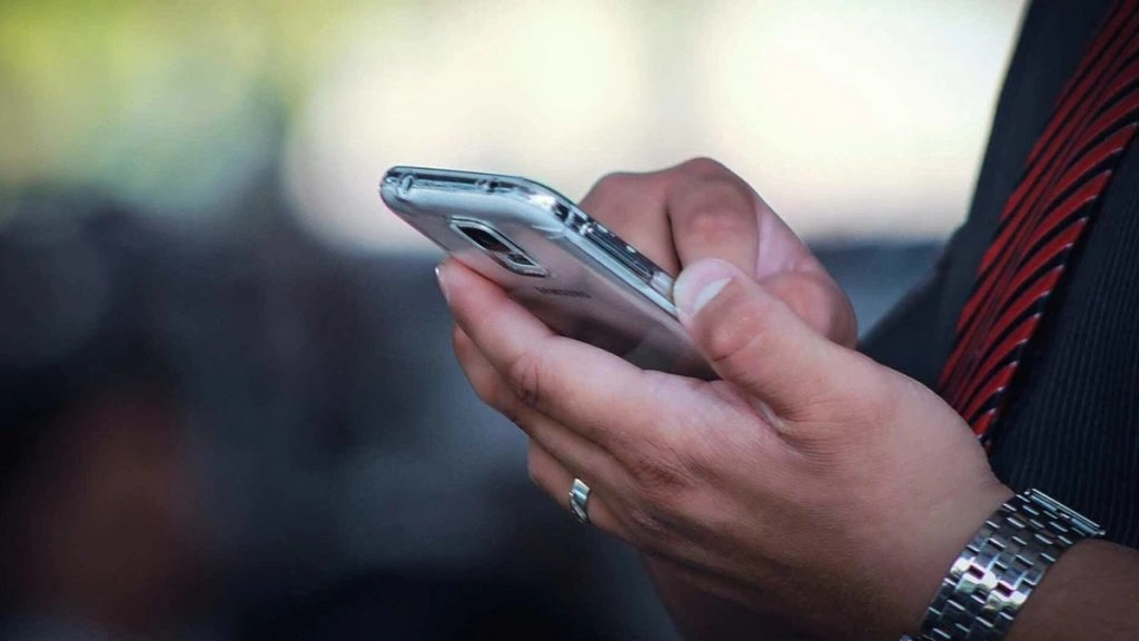 रियलमी जीटी 5जी दमदार परफॉर्मेंस, 64 एमपी कैमरा, 65वॉट फास्ट चार्जिग के साथ भारत में हुआ लॉन्च