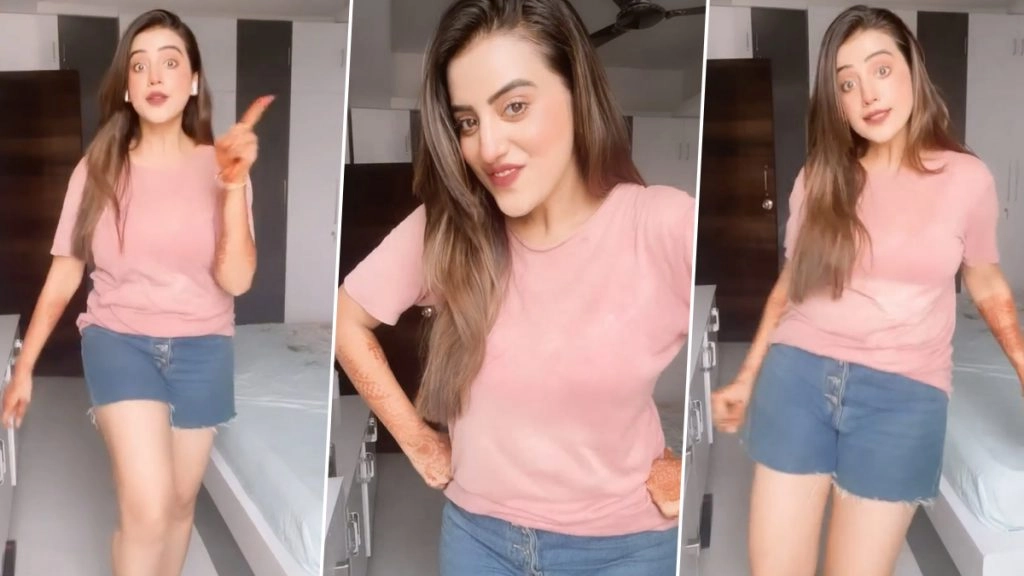 अक्षरा सिंह का लेटेस्ट डांस वीडियो है बेहद हॉट 