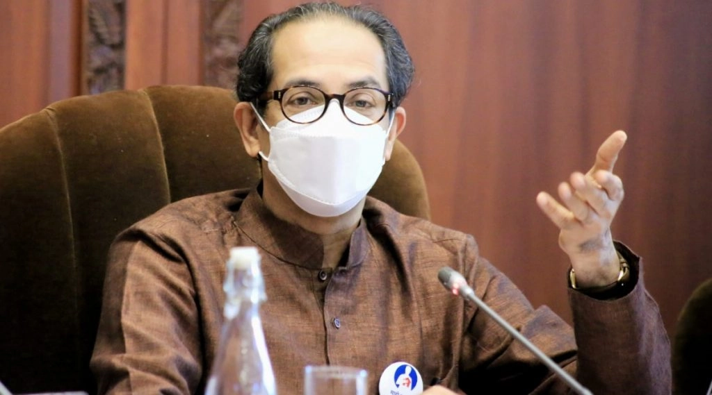 महाराष्ट्र के सीएम उद्धव ठाकरे बोलें- केंद्र ने भीड़ से बचने के लिए कहा है 
