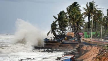 Cyclone Gulab: तूफान 'गुलाब' की दस्तक के साथ ही आंध्र प्रदेश में बड़ा हादसा, 5 मछुआरे समुद्र में गिरे, बचाने का प्रयास जारी