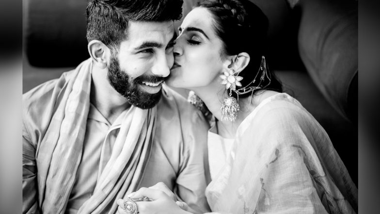 Jasprit Bumrah ने अपनी वाइफ Sanjana Ganesan के जन्मदिन पर रोमांटिक फोटो पोस्ट कर दी बधाई