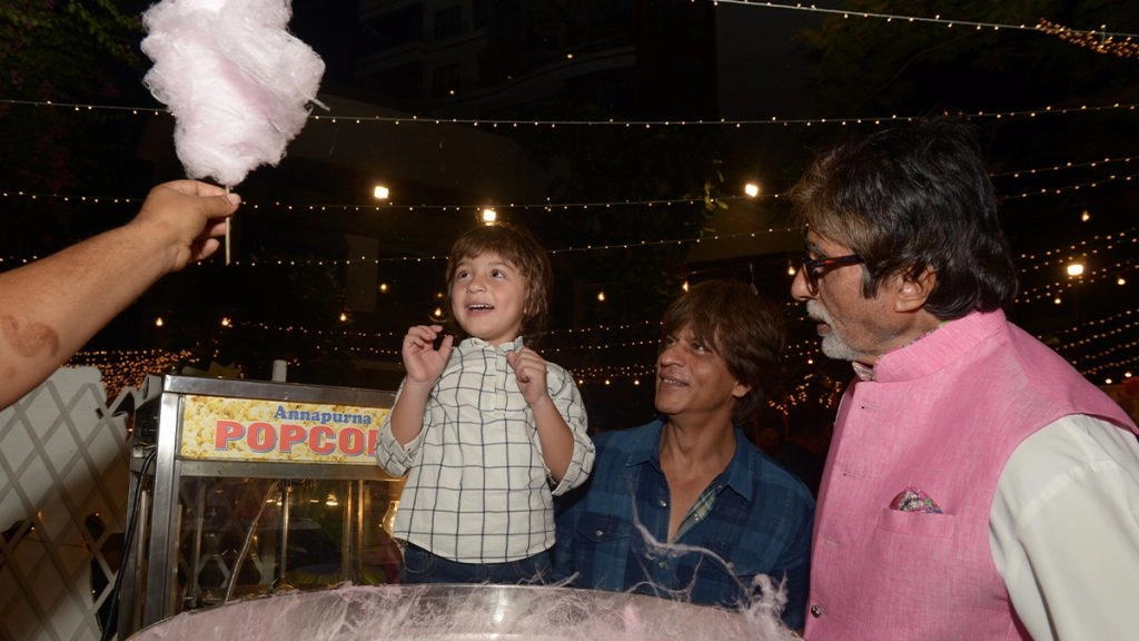 अमिताभ बच्चन को अपना दादा मानते हैं अबराम खान, बिग बी ने खुद किया था मजेदार खुलासा