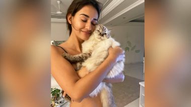 Disha Patani Hot Photos: दिशा पटानी ने हॉट स्टाइल में अपने पेट डॉग संग पोस्ट की फोटोज, फटी रह गई फैंस की आंखें