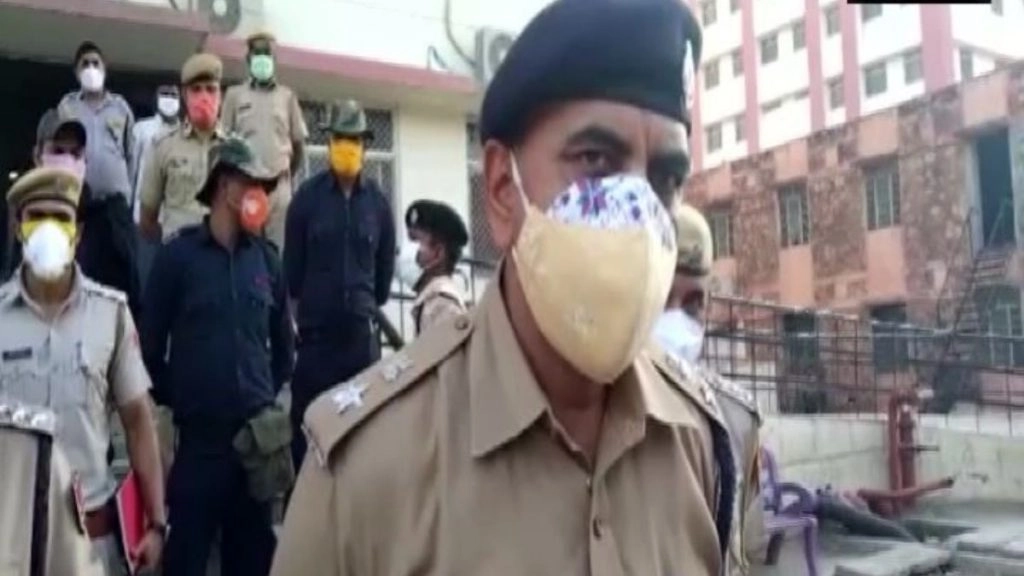 जयपुर में शोरूम में संदिग्ध डिब्बा मिलने से हड़कंप