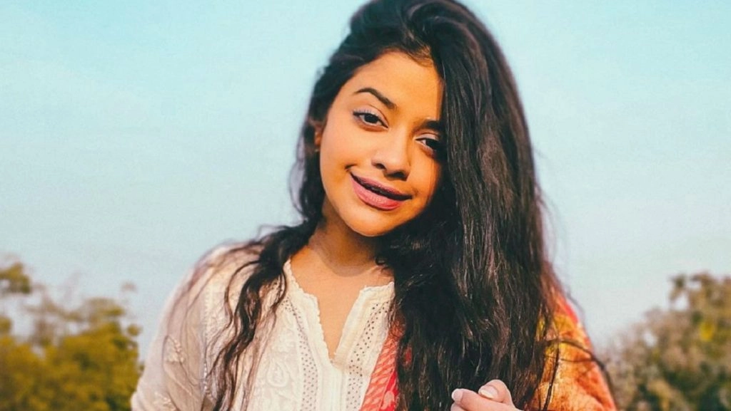 भोजपुरी सुपरस्टार रवि किशन की बेटी रीवा किशन ने जस्टिन बीबर के गाने पर किया डांस, देखें शानदार वीडियो