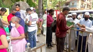 कोरोना संकट काल में मुंबई के डब्बावालों ने KEM अस्पताल के बाहर  बांटा खाना