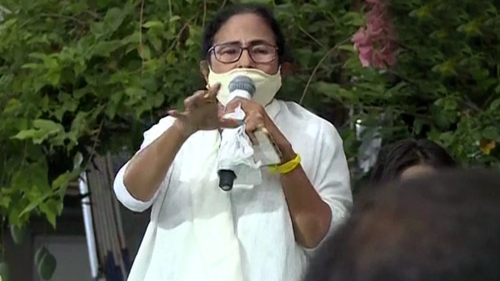 पश्चिम बंगाल में फिर चला ममता बनर्जी का जादू, जानें- उनसे जुड़ी खास बातें