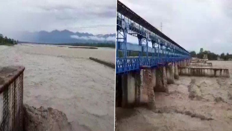 Uttarakhand: भारी बारिश से नदियां उफान पर, शारदा बैराज का जलस्तर बढ़ा- यूपी के 10 जिलों के लिए रेड अलर्ट