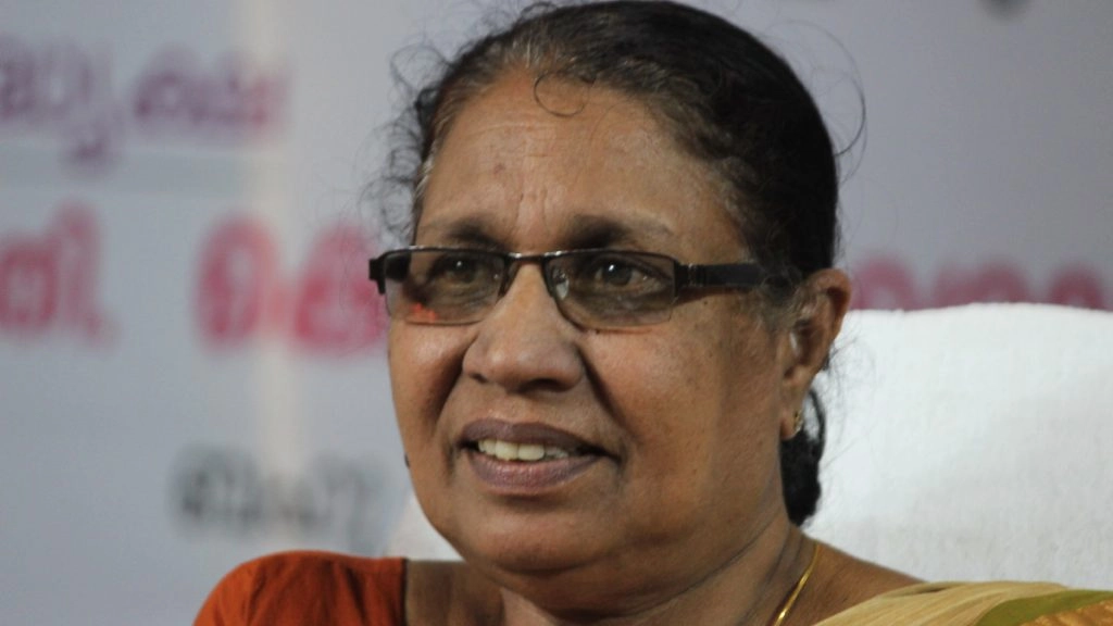 केरल महिला आयोग की अध्यक्ष एक बार फिर विवादों में