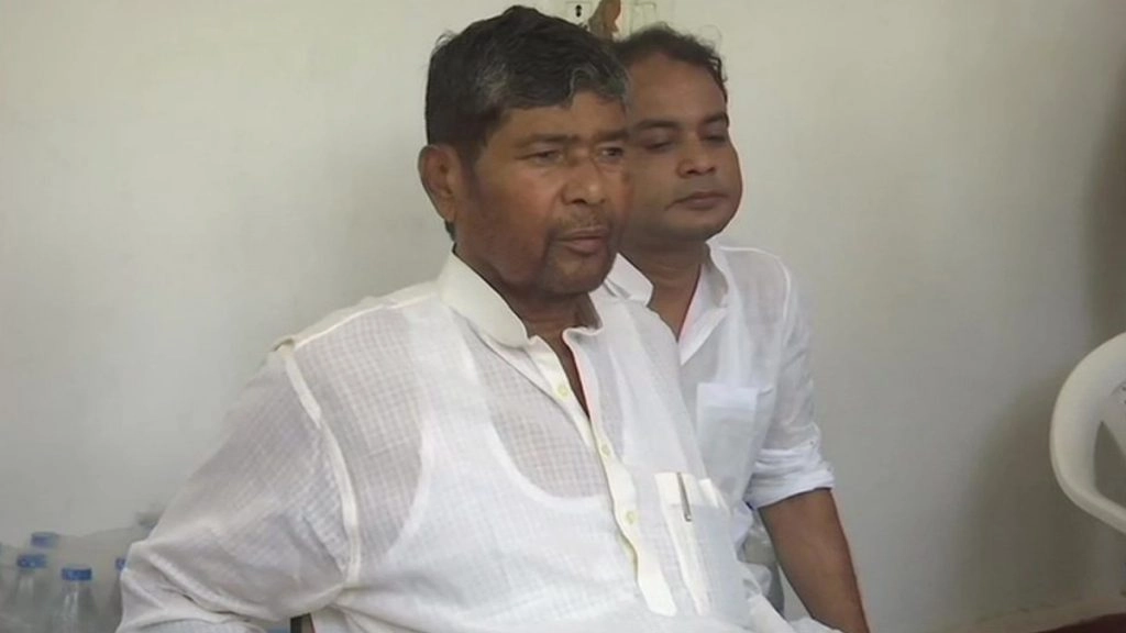 प्रधानमंत्री मोदी के जन्मदिन पर केंद्रीय मंत्री पारस ने उन्हें भगवान का दूसरा रूप बताया