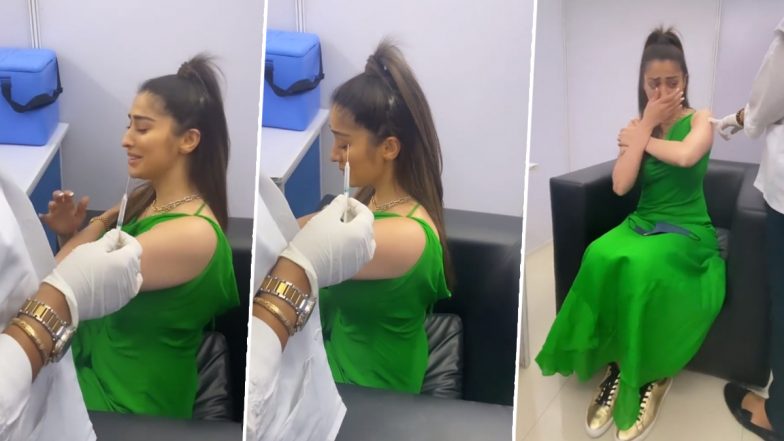 साउथ एक्ट्रेस Raai Laxmi के कोरोना वैक्सीन लगवाते समय छूटे पसीने, Video देख लोग बोले- ओवर एक्टिंग कर रही हैं 