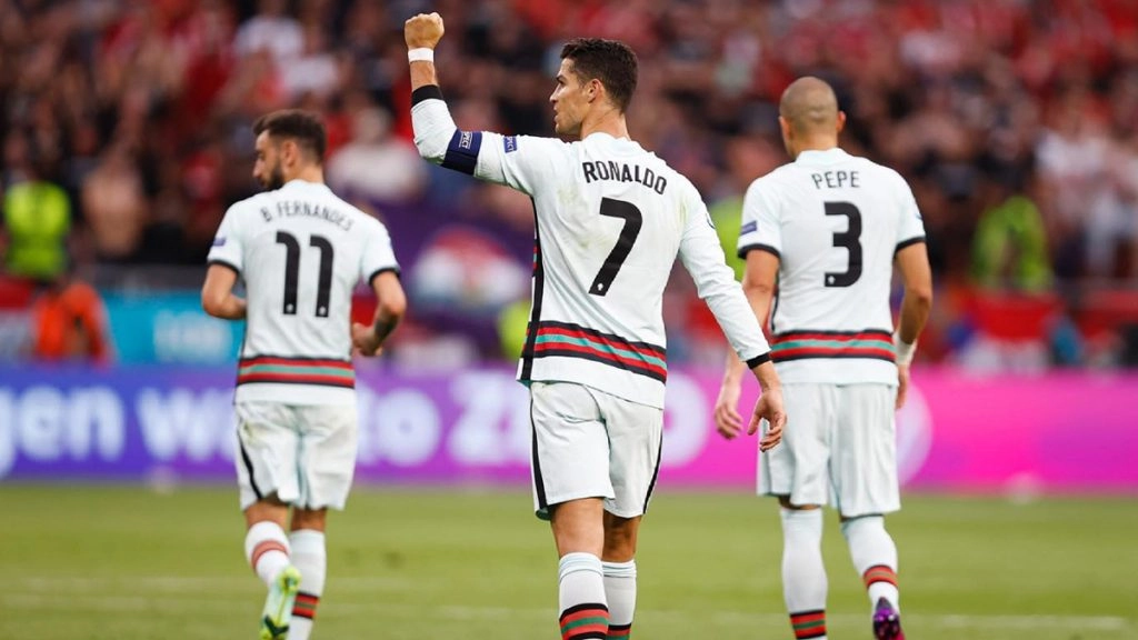 रोनाल्डो ने टूर्नामेंट के इतिहास में सबसे ज्यादा गोल करने का वर्ल्ड रिकॉर्ड बनाया