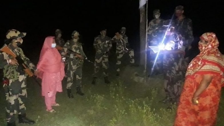 BSF: फ्लैग मीटिंग के दौरान एक महिला बांग्लादेशी नागरिक को BGB को सौंपा गया, भारतीय क्षेत्र में प्रवेश करने का प्रयास कर रही थी