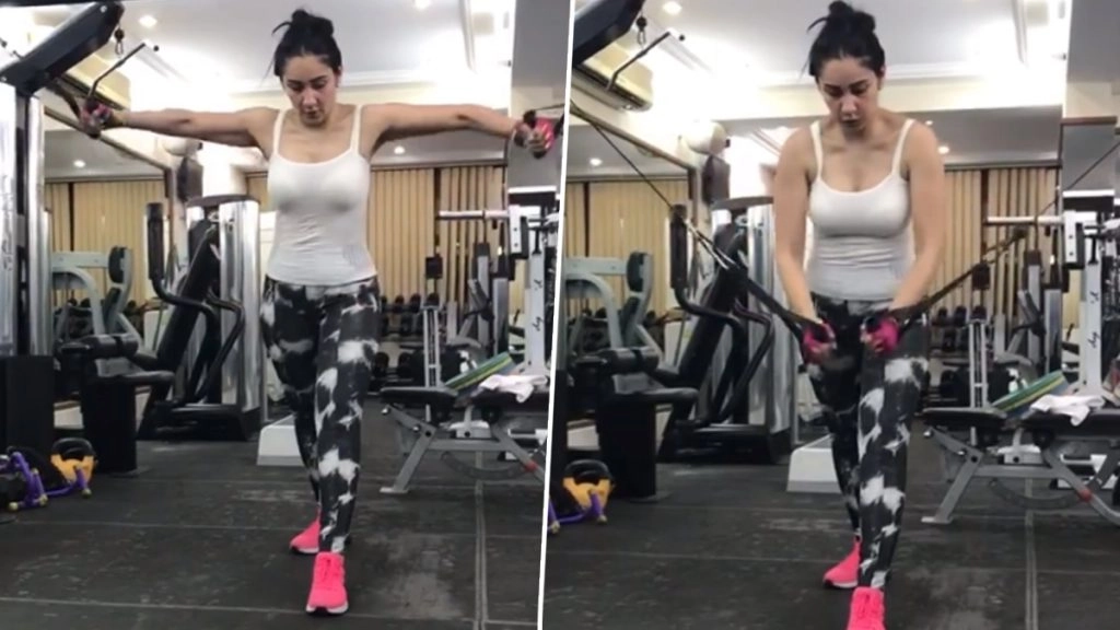 संजय दत्त की पत्नी मान्यता दत्तने जिम में हॉट स्टाइल में किया वर्कआउट, वीडियो हुआ वायरल
