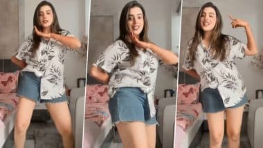 भोजपुरी एक्ट्रेस Akshara Singh ने शॉर्ट जीन्स पहनकर किया Hot डांस, Video में दिखा लाजवाब स्टाइल