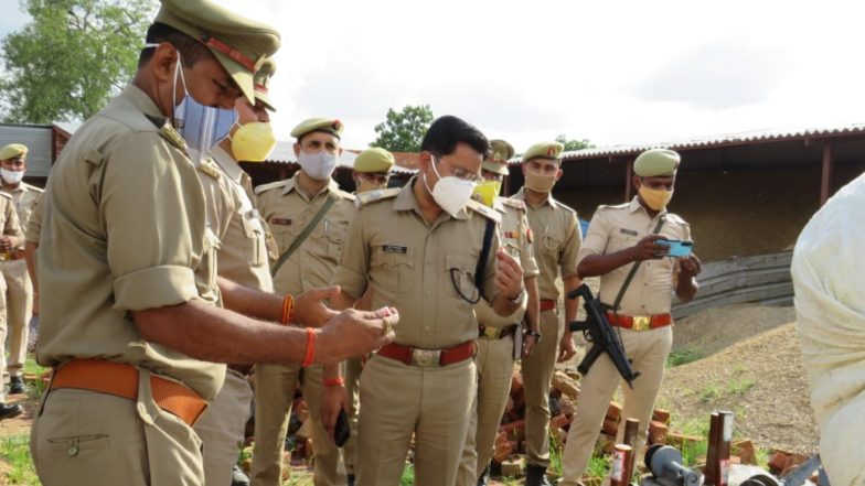 UP Shocker: एटा में मासूम से दरिंदगी, प्राइवेट पार्ट पर भी चोट के निशान, पुलिस की 4 टीमें हत्यारें की तलाश में जुटी