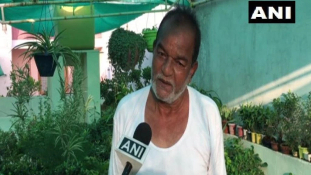 मध्य प्रदेश के एक शख्स ने अपनी छत पर बनाया छोटा सा जंगल, विभिन्न किस्मों के ढाई हजार से ज्यादा पौधे लगाए 