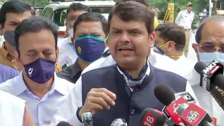 वरिष्ठ नेता देवेंद्र फडणवीस ने कांग्रेस को बताया अंशकालिक पार्टी, आप और तृणमूल को भी लिया आड़े हाथ