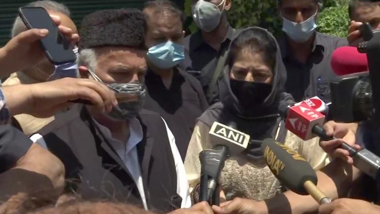 PDP प्रमुख महबूबा मुफ्ती की निजी व्यस्तता के कारण पीपुल्स अलायंस फॉर गुपकर डिक्लेरेशन की कल होने वाली बैठक रद्द