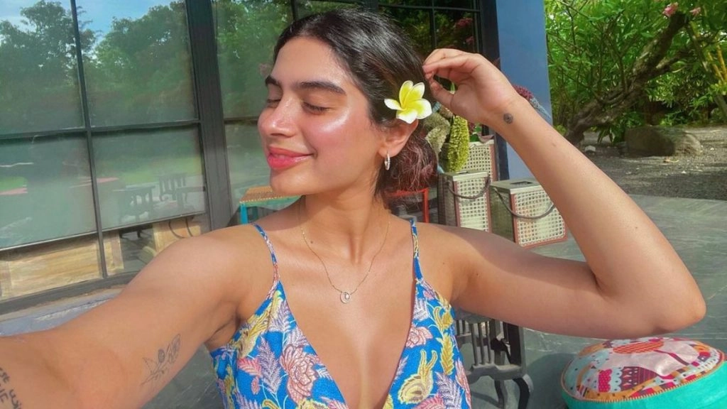 खुशी कपूर ने शेयर की दिलकश फोटो 