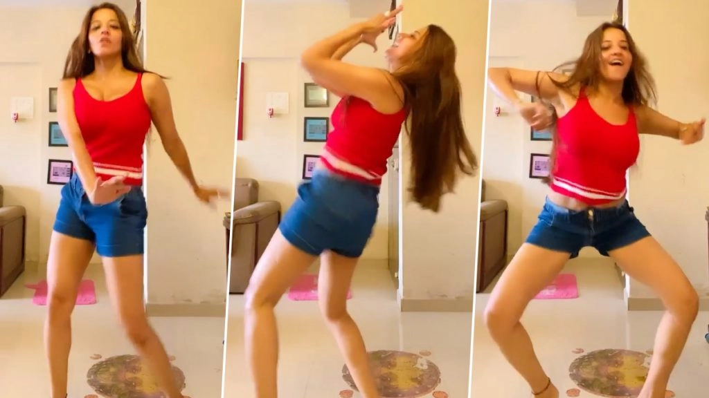 भोजपुरी क्वीन मोनालिसा ने वर्कआउट के बाद किया जबदस्त डांस, वीडियो हुआ वायरल