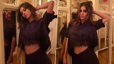 नागिन एक्ट्रेस Mouni Roy ने फैंस को दिया अपनी Hot Photos का तोहफा, ब्लैक आउटफिट में दिखा ऐसा अवतार