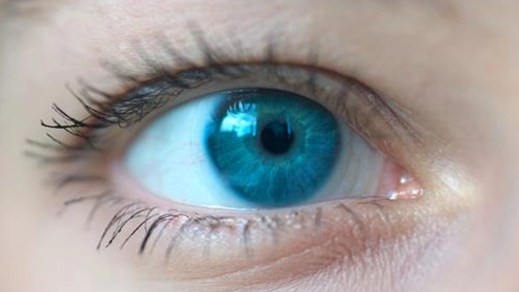 बच्चों की आंखें कमजोर हो रही हैं: कुछ कारण मालूम हैं, कुछ की तलाश