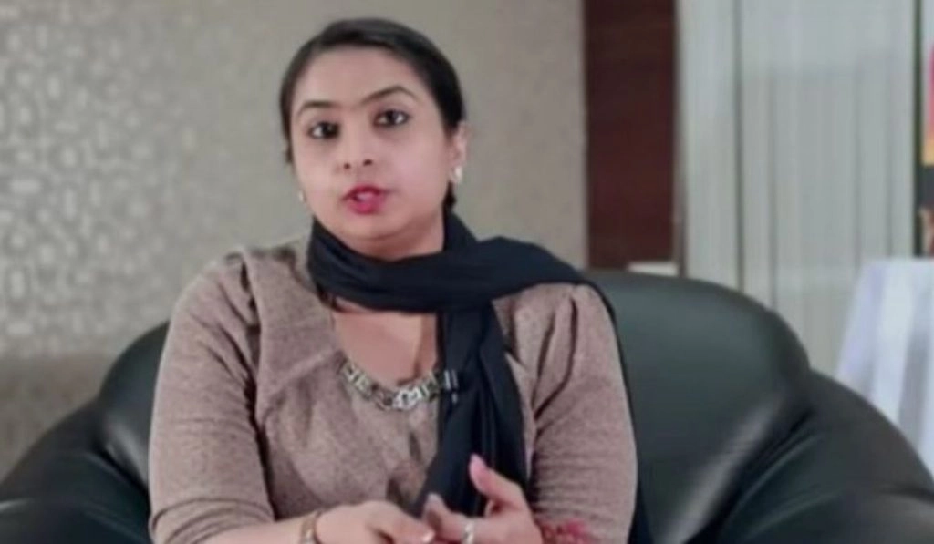 फर्जी पीएचडी डिग्री को लेकर फिल्म निर्माता स्वप्ना पाटकर गिरफ्तार