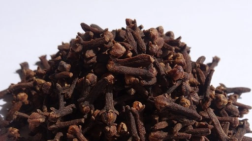 लौंग से होते हैं ये 7 चमत्कारी सेक्स फायदे, जानकर रह जाएंगे हैरान