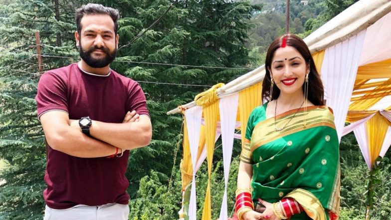 मांग में सिंदूर और हाथों में चूड़ा पहने नजर आई Yami Gautam, देखिए शादी के बाद की तस्वीरें