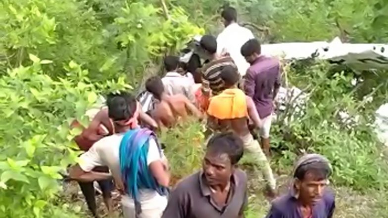 Maharashtra: जलगांव में हेलीकॉप्टर क्रैश, एक की मौत, महिला पायलट गंभीर